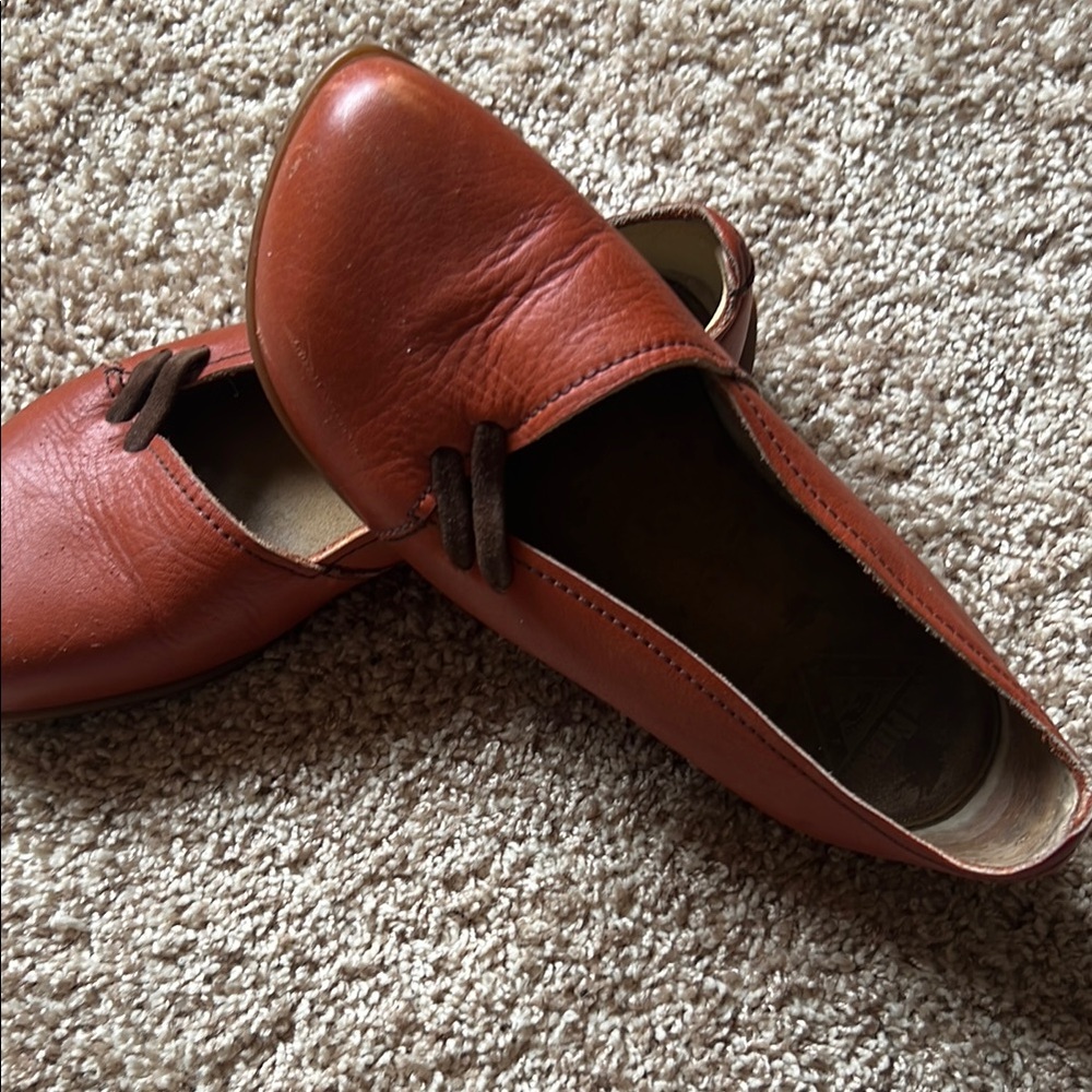 John Fluevog Flats (5 1/2 fits like 6)